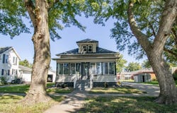 1417 15th St, Rock Valley, IA 51247