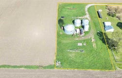 435 Buckeye Rd, WestLiberty, IA 52776