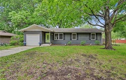 2220 Learnard Avenue, Lawrence, KS 66046