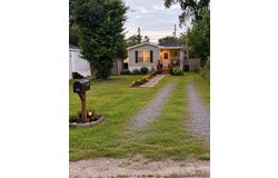 512 W 11th St, Metropolis, IL 62960