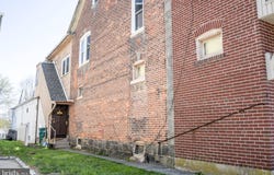 82 MAIN Street, PENNSBURG, PA 18073
