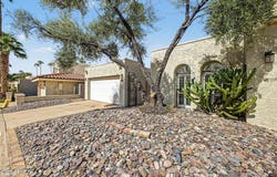 1930 E LINGER Lane, Phoenix, AZ 85020