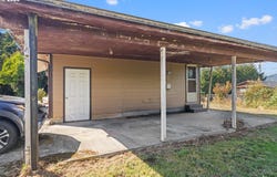 1030 MYRTLE CREST Ln, MyrtlePoint, OR 97458