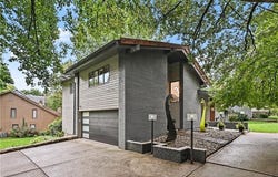 12707 Cherokee Lane, Leawood, KS 66209