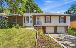 3713 Stanton Street, Lee's Summit, MO 64064