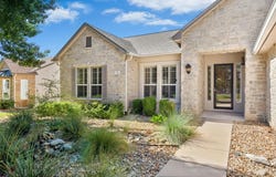 128 Crepe Myrtle Ln, Georgetown, TX 78633
