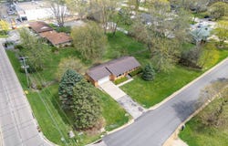 1915 Murphy Woods Road, Beloit, WI 53511