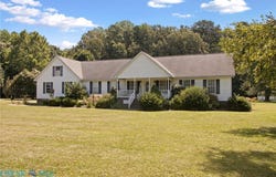 353 N End Estates, North, VA 23128