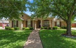 208 Silver Spur Trail, McGregor, TX 76657