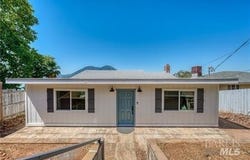 9175 Glenhaven Drive, Glenhaven, CA 95443