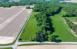 607 E 900 North Rd, Tower Hill, IL 62571