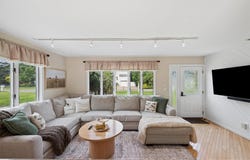 11 Bay Street, Center Moriches, NY 11934