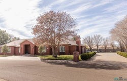 2129 NORTHGLEN Dr, Clovis, NM 88101