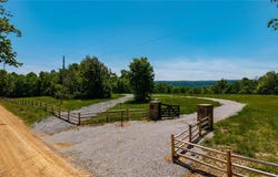 425 Barnhardt Road, Mountain View, AR 72680