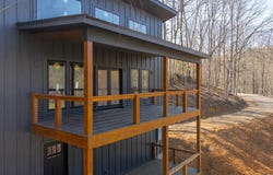 405 Oak Creek Road, Franklin, NC 28734