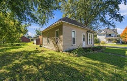 424 E Jackson Street, Shell Rock, IA 50670