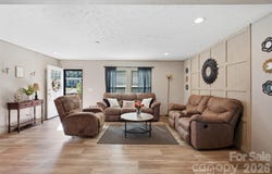 3194 Medicine Bow, Claremont, NC 28610