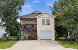 309 W Durham Street, Kill Devil Hills, NC 27948