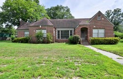 1300 W 28th Avenue, Pine Bluff, AR 71603