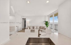 2475 Brickell Ave, Miami, FL 33129
