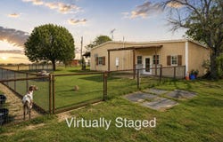 1406 N Johnson Loop, Montague, TX 76251