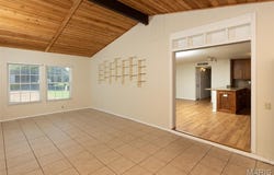 246 Howard Drive, Ballwin, MO 63021