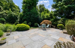 16 Woodhull Road, East Setauket, NY 11733