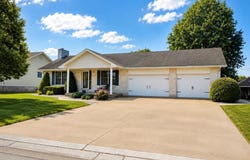 22 Hibiscus Lane, Hannibal, MO 63401