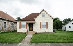 525 E Scott Street, Monett, MO 65708