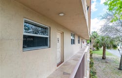 3900 NW 76th Ave, Sunrise, FL 33351