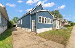 4844 Pine Avenue, Hammond, IN 46327