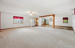 535 E Elm St, Huntsville, MO 65259
