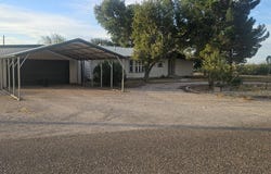 1404 E 11th St, McCamey, TX 79752