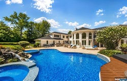 14 E Hill Court, Cresskill, NJ 07626