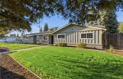 626 W Dorothea, Visalia, CA 93277