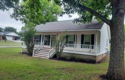 615 Jackson, Mountain View, AR 72560