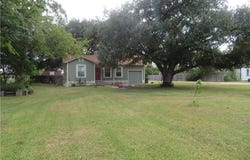 301 & 301A Colorado, Edna, TX 77957