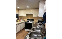 9709 Maie Avenue, Los Angeles, CA 90002