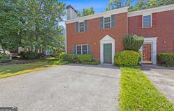 725 Anderson Walk, Marietta, GA 30062