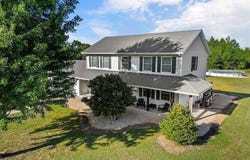 992 E 750 Road, Lawrence, KS 66047
