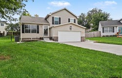 13526 Westport Circle, Bellevue, NE 68123