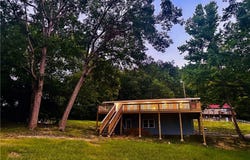 173 Bayshore Lane, Edwards, MO 65326