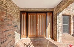 832 S Plymouth Blvd, Los Angeles, CA 90005