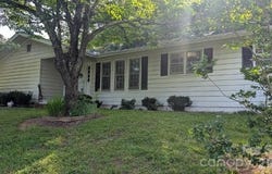 616 Pineview Lakes Road, Chester, SC 29706