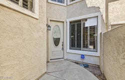 1024 E FRYE Road, Phoenix, AZ 85048