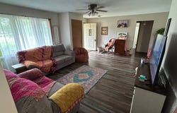600 E 12th Street, Flora, IL 62839