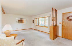 255 W Walnut Avenue, Des Plaines, IL 60016