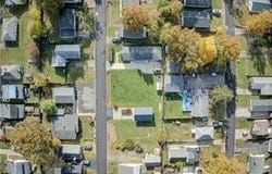 Roxboro Road, Vermilion, OH 44089