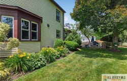 10 Krebs Road, Plainsboro, NJ 08536