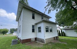 504 E Walnut Street, Gillespie, IL 62033